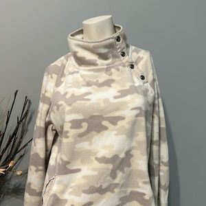 Green tea, camouflage fleece top with button neck. Bundle & Save!